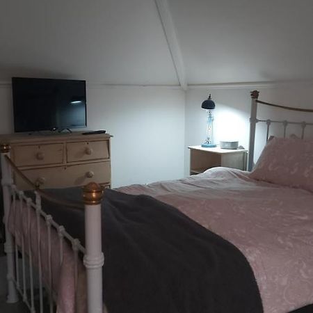 Homestay Poole Ngoại thất bức ảnh