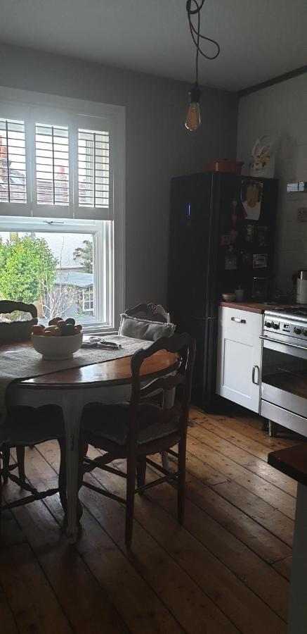 Homestay Poole Ngoại thất bức ảnh
